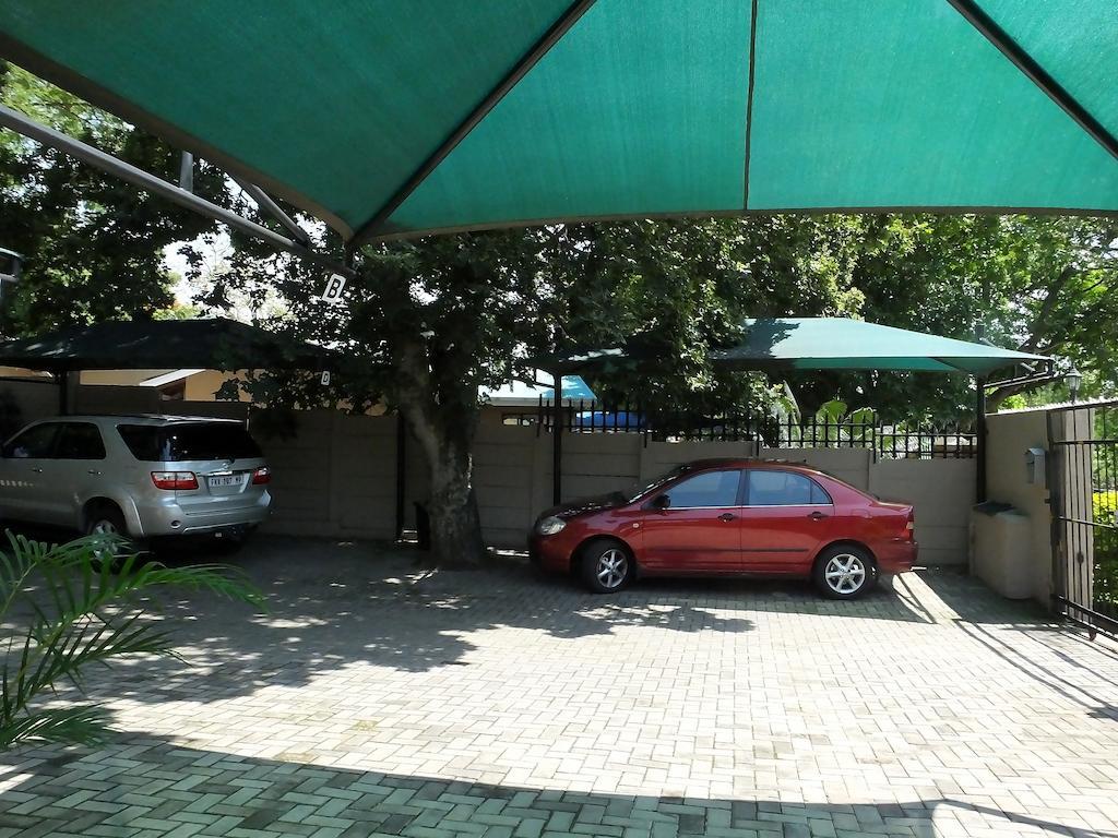 Sunshine Self Catering Apartment Mbombela Exterior photo