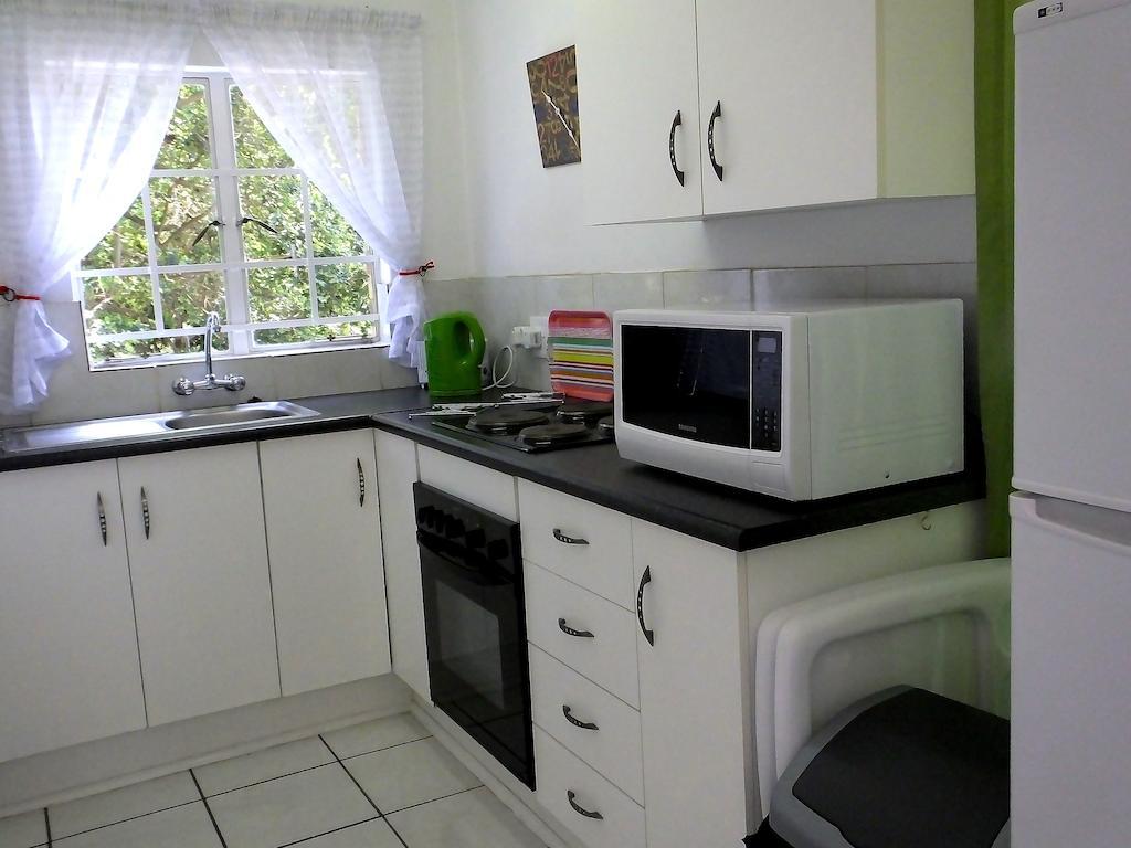 Sunshine Self Catering Apartment Mbombela Room photo