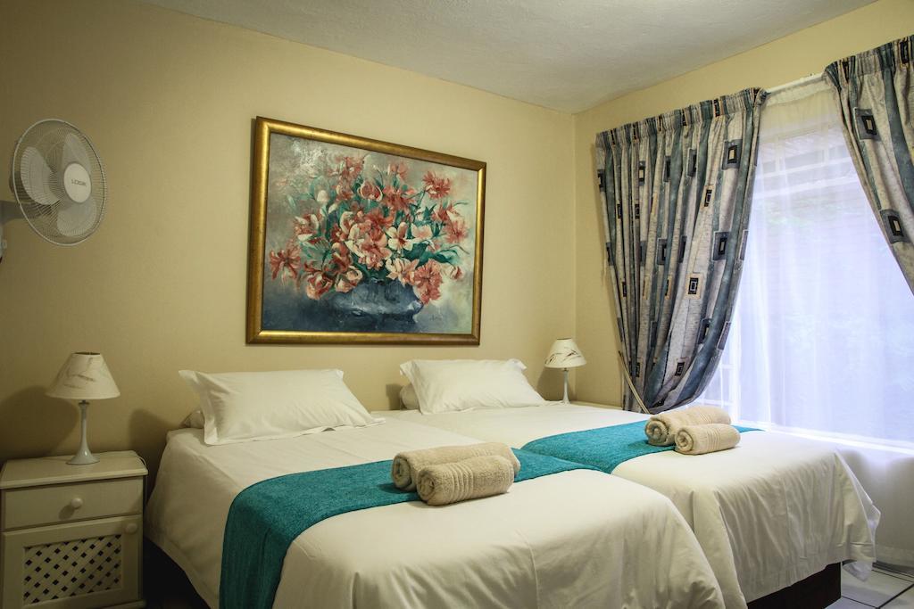 Sunshine Self Catering Apartment Mbombela Exterior photo